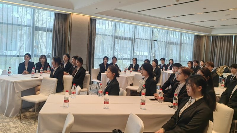 室内趣味拓展游戏策划：打造沉浸式体验的关键要素**